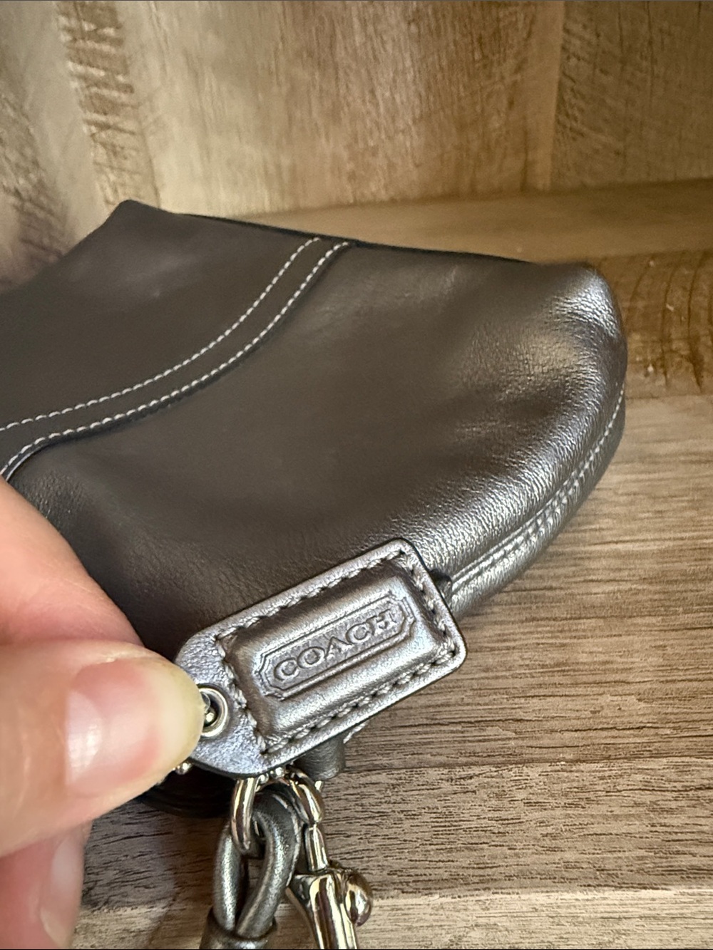 Coach Metallic Wristlet Turnlock Toggle Closure - Picture 7 of 12